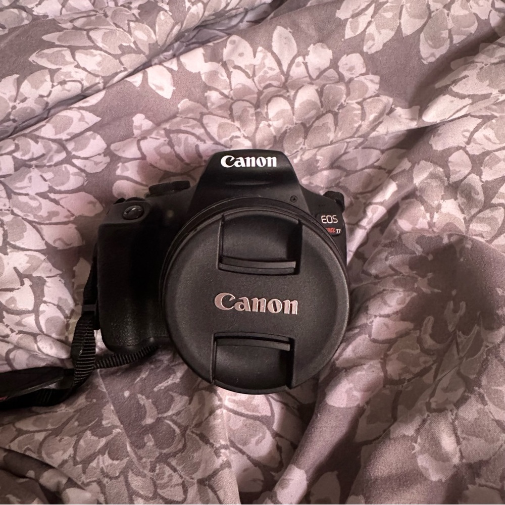 Canon rebel t7 camera dslr
